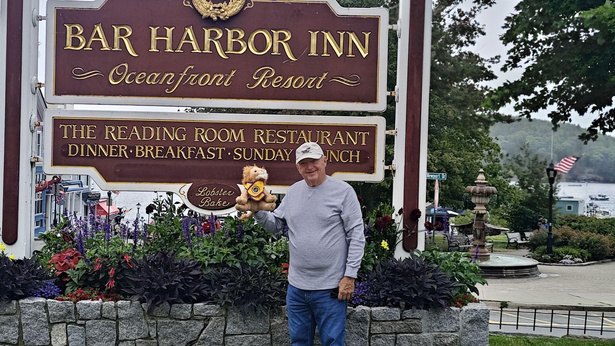 Cubby at the Bar Harbor Inn in Maine with Past President Barry Fies
